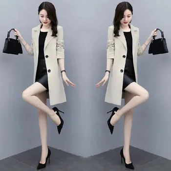 Dámský kabát Elegantní trenčkot – střední délka, široký střih Barva: Béžová, Velikost: 3XS