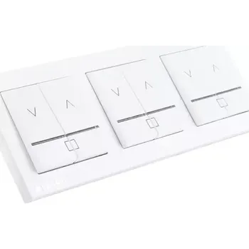 Příslušenství k oknu Nástěnný trojvypínač LP3 bílý FAKRO