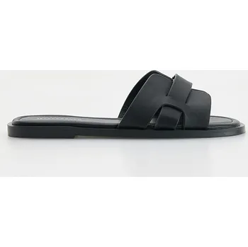 Dámské pantofle Reserved - Pantofle z imitace kůže - černý - 048EH-99X - 048EH-99X-36