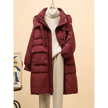 Dámská bunda Dlouhá dámská péřová bunda s kapucí a šňůrkami v pase Barva: Červená, Velikost: ONE SIZE