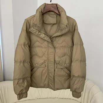 Dámská parka Dámská péřová bunda s vysokým límcem a kapucí Barva: Khaki, Velikost: M