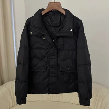 Dámská parka Dámská péřová bunda s vysokým límcem a kapucí Barva: Černá, Velikost: M