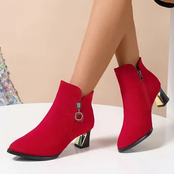 Dámské kozačky Dámské kotníkové boty se zipem a kamínky Barva: Červená, Velikost: 43