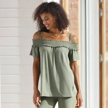 Jednobarevné tričko s odhalenými rameny a žabičkováním khaki 46/48