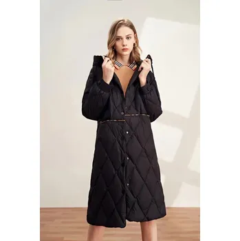 Dámská parka Dámská dlouhá zimní bunda s kapucí a prošíváním Barva: Černá, Velikost: M