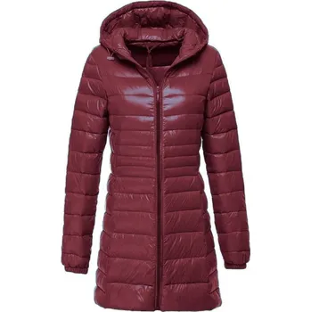 prošívaná zimní bunda s kapucí ve větších velikostech Barva: Vínová, Velikost: 4XL