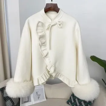 Dámská softshellová bunda Krátká vlněná bunda s liščí kožešinou na rukávech Barva: Béžová, Velikost: L