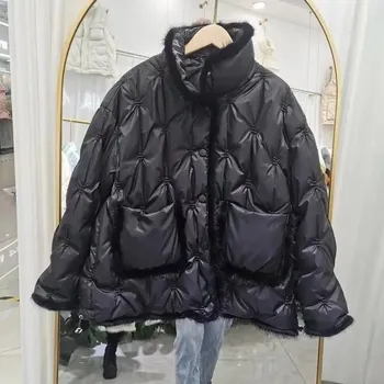 Dámská parka dámská péřová bunda s výšivkou a kožešinovým límcem Barva: Černá, Velikost: S