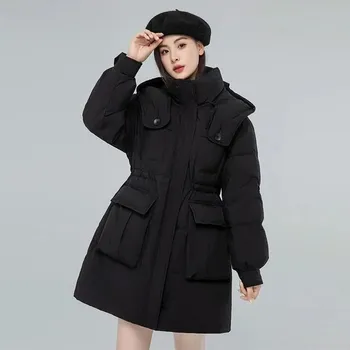 Dámská parka Dámská péřová bunda s kapucí – pohodlný volný střih na zimu Barva: Černá, Velikost: S