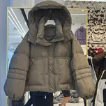 Dámská zimní bunda s kapucí a volným střihem Barva: Šedá, Velikost: M