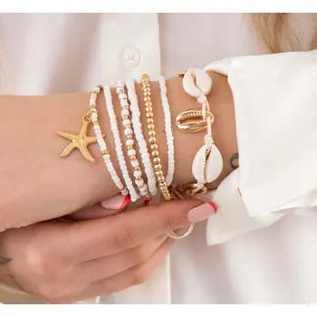Náramek Sada prázdninových náramků s mušlemi a korálky BOHO 7 kusů