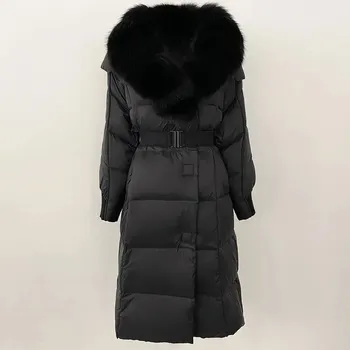 Dámský kabát Dlouhý péřový kabát s mývalí kožešinou Velikost: M, Barva (Varianta): Černá