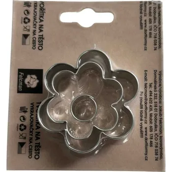 Vykrajovátko Jakub Felcman Sada vykrajovátek kytičky