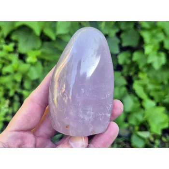 Přírodní kámen Růženín hladký freeform (Madagaskar) 351g