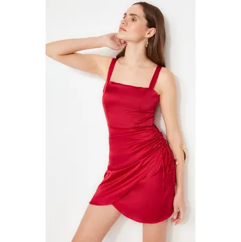 Dámské šaty Dámské šaty Trendyol Satin Trendyol tmavě červená 1478776