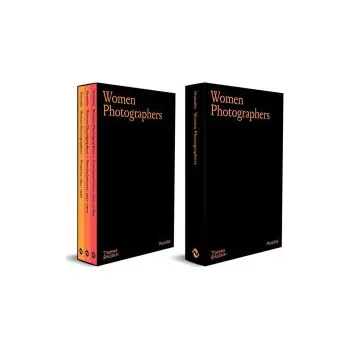 Cizojazyčná kniha Women Photographers (Slipcased set) (Brožovaná)