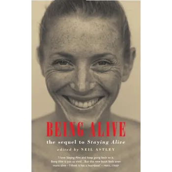 Cizojazyčná kniha Being Alive (Neil Astley)(Brožovaná)