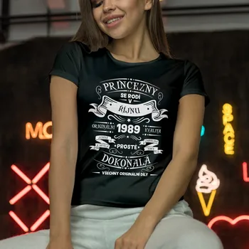 Princezny se rodí... - Dámské tričko s potiskem Barva: 40 - Purpurová, Velikost: XS