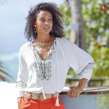 Dámská halenka Kreponová halenka s výšivkou a 3/4 rukávy režná/khaki 40