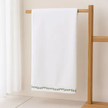 Ručník HOMLA Ručník Zare s vyšívanými listy 70 x 130 cm