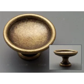 Nábytkové kování 24316Z04000.09 rustikální úchytka knopka