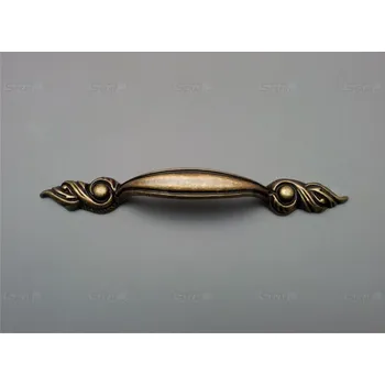 Nábytkové kování 15117Z09600.09 rustikální úchytka