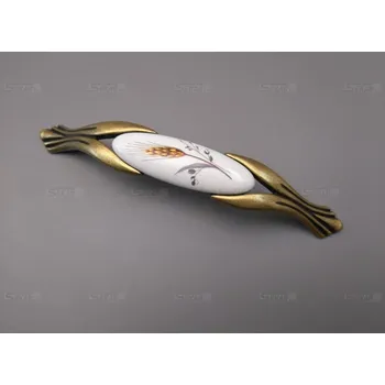 Nábytkové kování M94K1285B.09 úchytka s porcelánem 128mm