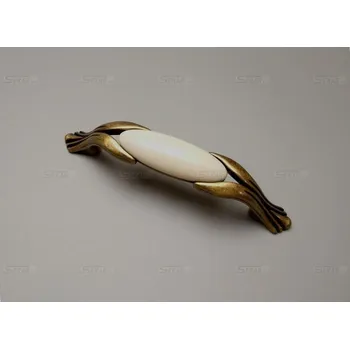 Nábytkové kování M95.01.00.D1 krémová úchytka porcelán 96mm