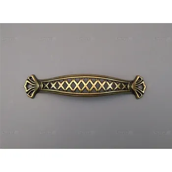 Nábytkové kování 15133Z09600.09 staromosazná úchytka