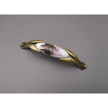 M95K0965J.09 porcelánová úchytka 96mm