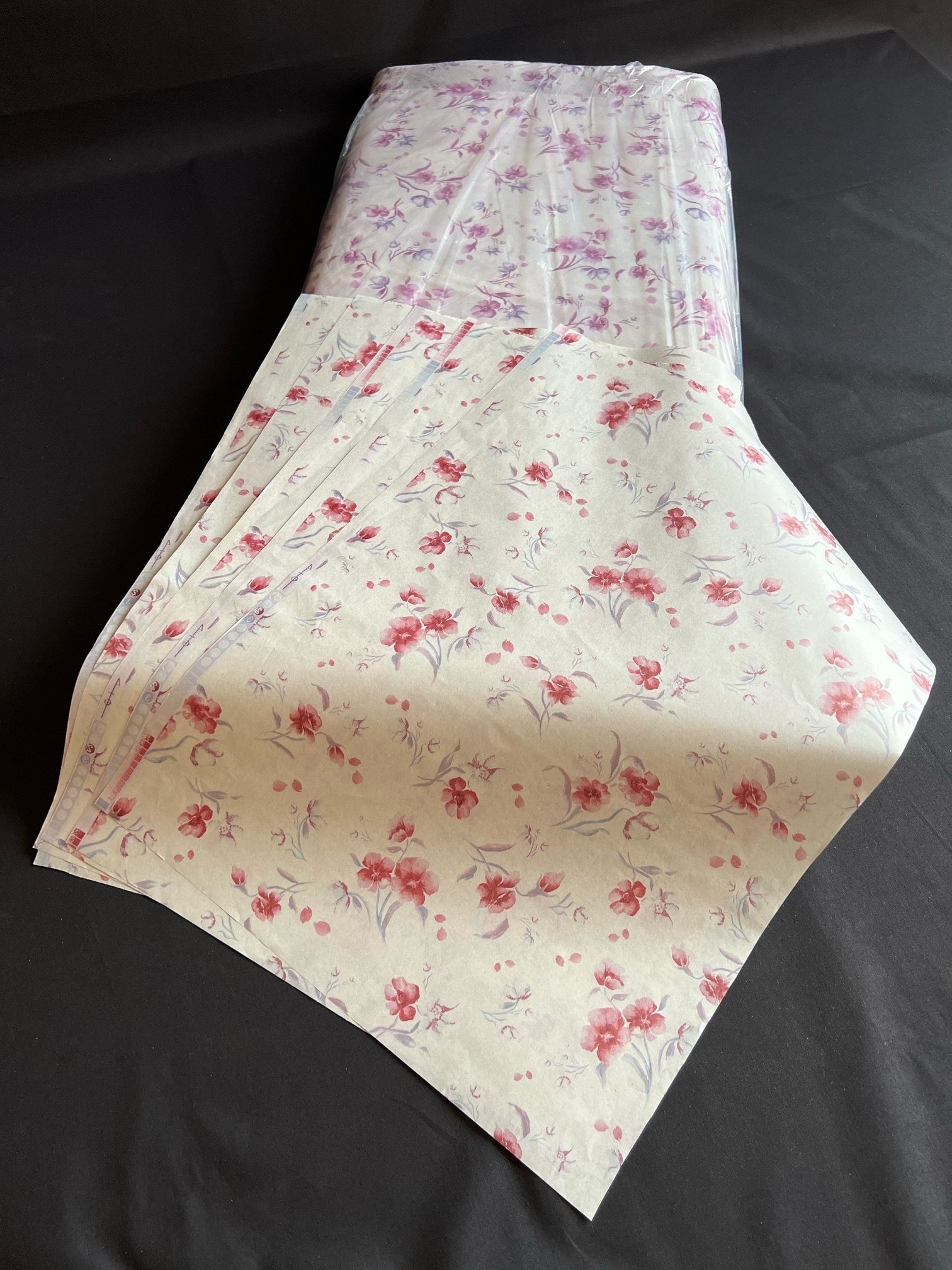 KVĚTINOVÝ BALÍCÍ PAPÍR (BALÍCÍ PAPÍR 70x100 cm)