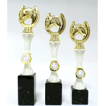 Kůň trofeje s pořadím 124-P525