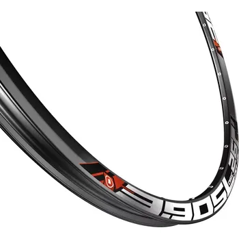 Zapletené kolo MACH1 zadní kolo 3.90SL 27i 32 děr