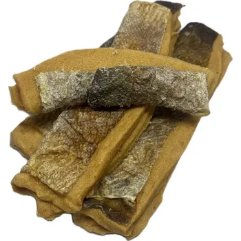 Krmivo pro psa Plátky z tresčí kůže plněné rybím masem 250g