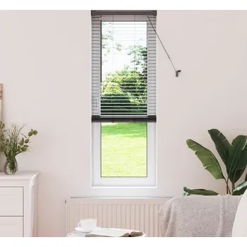 Roleta vidaXL Žaluzie na okno se záclonami Černá Hliník [42006137]