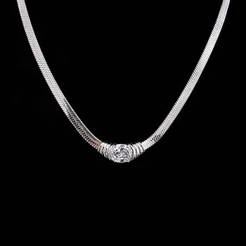 Náhrdelník Elegantní náhrdelník z chirurgické oceli se zářivým kamínkem č. 1718