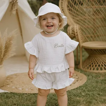 Kojenecká souprava Mušelínový set s kloboučkem pro holčičku Barva: Bílá, Velikost setu: 4-5r (vel. 110), Velikost kloboučku: 2-6m (40-42 cm)