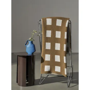 deka Sinsay - Kostkovaná deka - hnědá - 749GN-88X - 749GN-88X-ONE