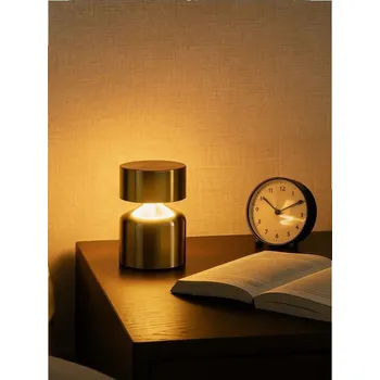 Lampička Sinsay - Stolní lampa - zlatá - 550GJ-GLD - 550GJ-GLD-ONE