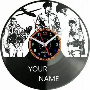 Hodiny Nástěnné hodiny s motivem Vaše vojenská jednotka / Vaše jméno - vinylová deska, moderní design