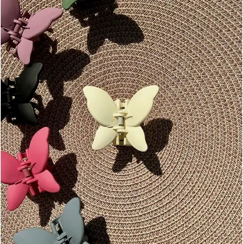 Krejčovské nůžky Annie's Knit Skřipec motýlek – vanilkový