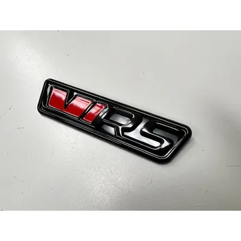 Polep vozidla Škoda logo RS verze 2023 lakované, podklad černá barva F9R s červeným reflexem