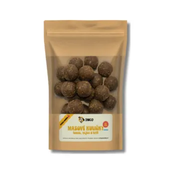 Pamlsek pro psa Dingo Masové kuličky - losos, vejce a krill 150 g vyrobeny v ČR