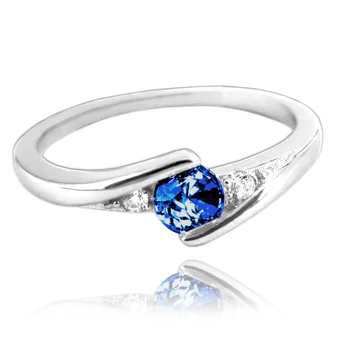 Prsten MINET Elegantní stříbrný prsten s tmavě modrým zirkonem Velikost prstenu: 53