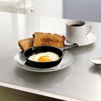 Pánev Litinová pánev LODGE SEMI DI GHISA MAŁA černá 12 cm