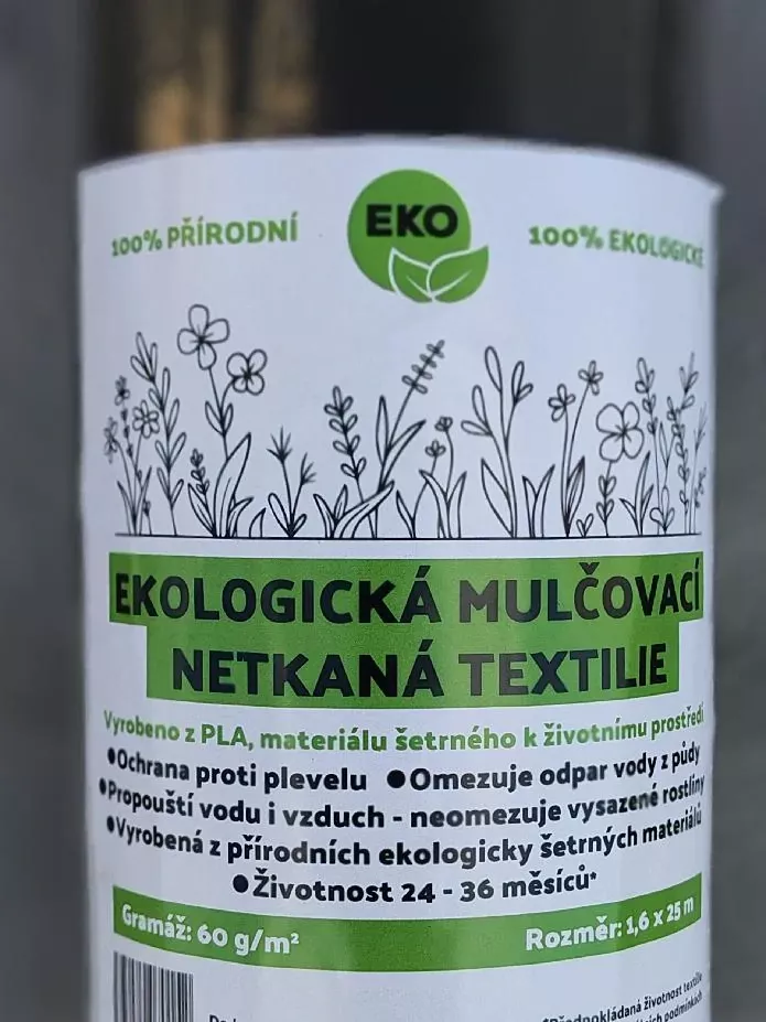 Netkaná černá - 60g 1,6m x 25m váha role 2,4kg ECO (Netkaná agrotextilie, hnědá - 60g/m2 role 2,4kg. Cena za bm v šíři 1,60m 32Kč bez DPH)