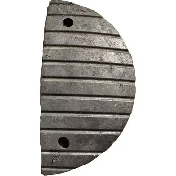 Dopravní zařízení Černý plastový koncový zpomalovací práh "samice" SB60 - délka 39 cm, šířka 20 cm, výška 5 cm