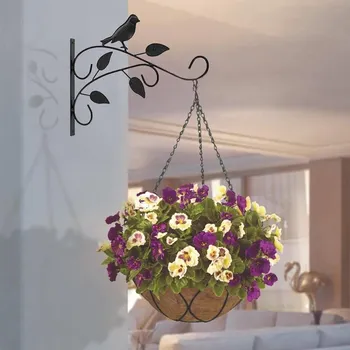 Dekorativní kovový držák na závěsné květináče