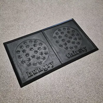 Miska pro psa Gumová podložka pod misky pro psy, kočky FLOMA BowlMat - 35 x 61 x 1 cm