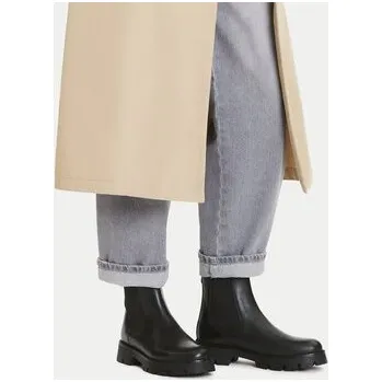 Dámská zimní obuv Lasocki Kotníková obuv s elastickým prvkem CEO-WI16-780-01 Černá 40